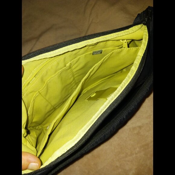 Pacsafe Hobo travel bag - Picture 4 of 8